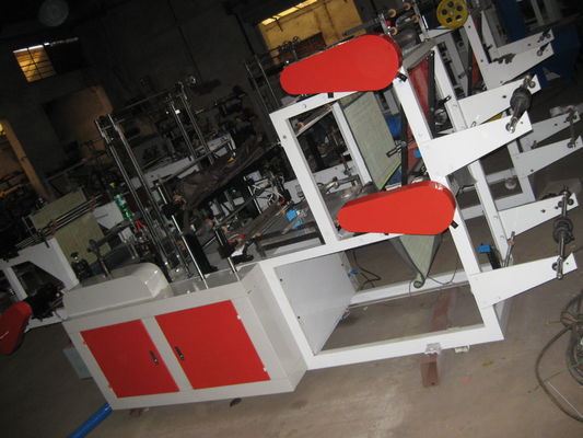 Máquina para fazer sacos de camisetas